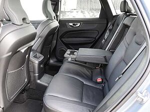 Volvo  Plus Dark Recharge Plug-In Hybrid AWD T8 Twin Engine EU6d StandHZG digitales Coc