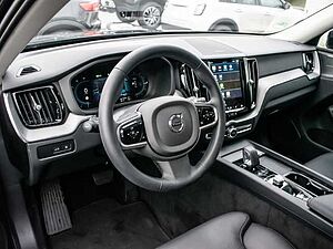 Volvo  Plus Dark Recharge Plug-In Hybrid AWD T8 Twin Engine EU6d StandHZG digitales Coc