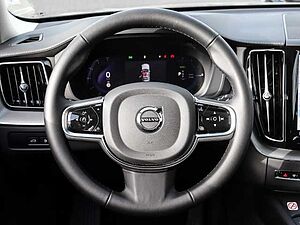 Volvo  Ultra Dark Recharge Plug-In Hybrid AWD T8 Twin Engine EU6d HUD StandHZG digitale