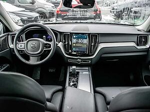 Volvo  Ultra Dark Recharge Plug-In Hybrid AWD T8 Twin Engine EU6d HUD StandHZG digitale