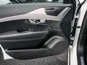 Volvo  Plus Bright Recharge Plug-In Hybrid AWD T8 Twin Engine EU6d 7-Sitzer StandHZG di