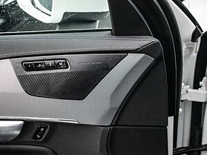 Volvo  Plus Bright Recharge Plug-In Hybrid AWD T8 Twin Engine EU6d 7-Sitzer StandHZG di