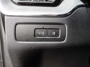 Volvo  Ultra Dark Recharge Plug-In Hybrid AWD T8 Twin Engine EU6d HUD StandHZG digitale