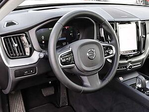 Volvo  Ultra Dark Recharge Plug-In Hybrid AWD T8 Twin Engine EU6d HUD StandHZG digitale