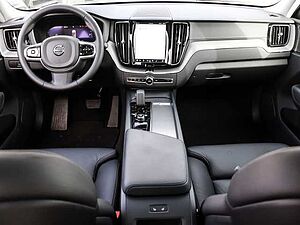Volvo  Ultra Dark Recharge Plug-In Hybrid AWD T8 Twin Engine EU6d HUD StandHZG digitale