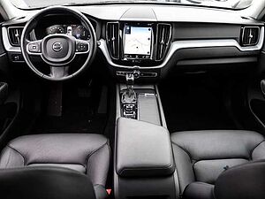 Volvo  Momentum Pro 2WD D4 EU6d-T Navi Leder digitales Cockpit Soundsystem Scheinwerfer