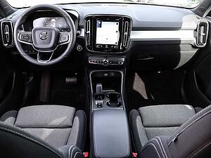 Volvo  Core Recharge Plug-In Hybrid 2WD T4 Twin Engine EU6d StandHZG digitales Cockpit