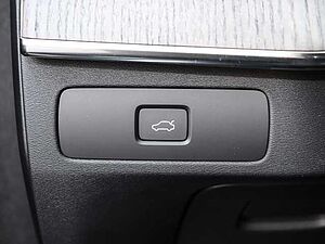 Volvo  Plus Bright AWD B5 Diesel EU6d 7-Sitzer Allrad AD StandHZG digitales Cockpit Mem