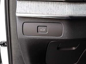 Volvo  Plus Bright AWD B5 Diesel EU6d 7-Sitzer Allrad AD StandHZG digitales Cockpit Mem