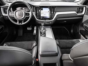 Volvo  R Design 2WD T5 EU6d-T Navi digitales Cockpit Soundsystem HarmanKardon LED Kurve