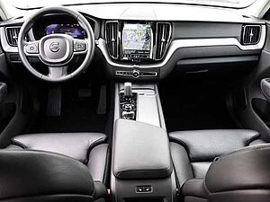 Volvo  Core 2WD B4 Benzin EU6d digitales Cockpit Memory Sitze Soundsystem LED Scheinwer