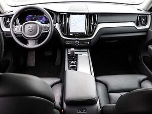 Volvo  Core 2WD B4 Benzin EU6d digitales Cockpit Memory Sitze Soundsystem LED Scheinwer