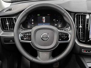 Volvo  Plus Bright 2WD B4 Benzin EU6d digitales Cockpit Memory Sitze Soundsystem LED Sc