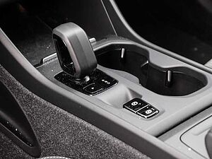 Volvo  Core 2WD B3 EU6d Navi digitales Cockpit Soundsystem LED Scheinwerferreg. El. Hec