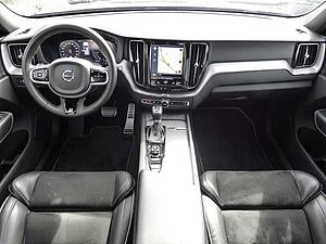 Volvo  R Design 2WD T5 EU6d-T Navi digitales Cockpit Soundsystem HarmanKardon LED Kurve