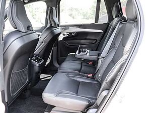 Volvo  Ultimate Bright AWD B5 Diesel EU6d 7-Sitzer Allrad HUD AD StandHZG AHK digitales