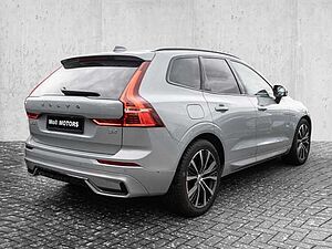 Volvo  Ultimate Dark 2WD B4 Diesel EU6d HUD AD digitales Cockpit Memory Sitze Soundsyst