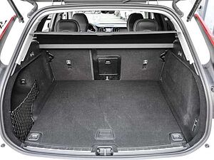 Volvo  Ultimate Dark 2WD B4 Diesel EU6d HUD AD digitales Cockpit Memory Sitze Soundsyst