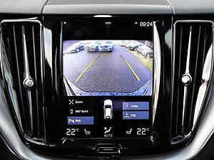 Volvo  Momentum Pro AWD B4 Diesel EU6d Allrad StandHZG Navi Leder digitales Cockpit