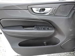 Volvo  Ultimate Dark AWD B4 Diesel EU6d Allrad HUD AD StandHZG digitales Cockpit Memory