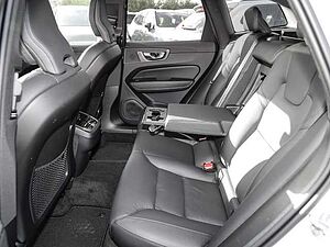 Volvo  Ultimate Dark AWD B4 Diesel EU6d Allrad HUD AD StandHZG digitales Cockpit Memory