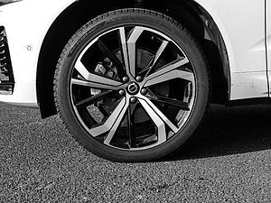 Volvo  Ultimate Dark AWD B4 Diesel EU6d Allrad HUD AD StandHZG digitales Cockpit Memory
