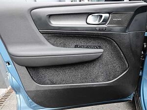 Volvo  Plus Dark 2WD B4 EU6d digitales Cockpit Memory Sitze Soundsystem HarmanKardon 36