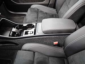 Volvo  Plus Dark 2WD B4 EU6d digitales Cockpit Memory Sitze Soundsystem HarmanKardon 36