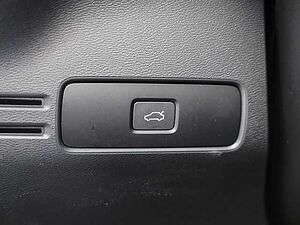 Volvo  Plus Dark 2WD B3 EU6d digitales Cockpit Memory Sitze Soundsystem HarmanKardon LE