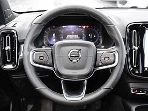 Volvo  Plus Dark 2WD B3 EU6d digitales Cockpit Memory Sitze Soundsystem HarmanKardon LE