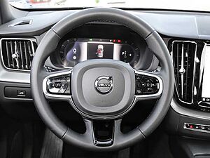 Volvo  Plus Dark AWD B4 Diesel EU6d Allrad Leder digitales Cockpit Memory Sitze Soundsy
