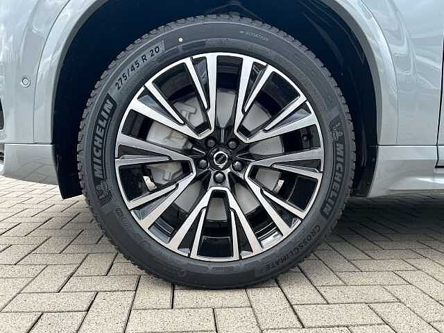 Volvo  Recharge T8 AWD Plus Dark Plug-In Hybrid 7-Sitzer 20'' ACC 360 Kamera HarmanKard