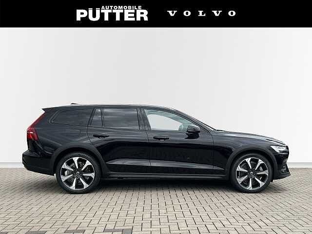 Volvo  Cross Country B5 Benzin AWD Ultimate 20'' StandHZG ACC HUD LED HarmanKardon