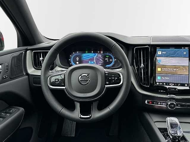 Volvo  Recharge T6 AWD Plus Black Edition 21'' StandHZG ACC 360 Kamera HarmanKardon