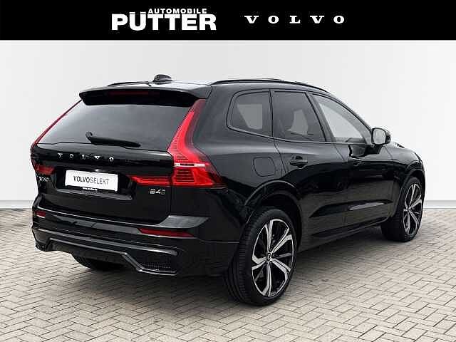 Volvo  B4 Diesel AWD Ultimate Dark 21'' AHK StandHZG ACC Panorama Harman Kardon