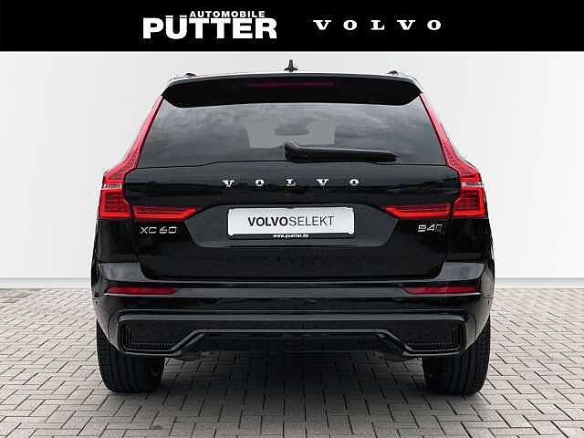Volvo  B4 Diesel AWD Ultimate Dark 21'' AHK StandHZG ACC Panorama Harman Kardon