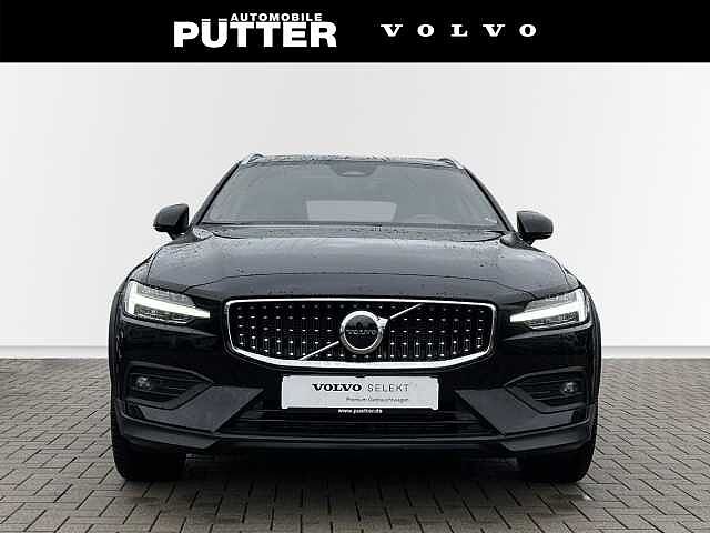 Volvo  Cross Country B5 Benzin AWD Ultimate 19'' StandHZG Allwetter Harman ACC HUD LED