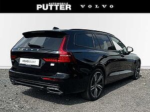 Volvo  Recharge T6 Twin Engine AWD R-Design 19'' StandHZG 360 Kamera HUD DAB B&W