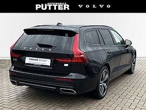 Volvo  Recharge T6 AWD R-Design Plug-In Hybrid 19'' ACC Panorama Harman SHZ StandHZG