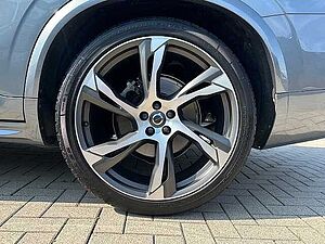 Volvo  D5 AWD R-Design AWD 22'' Luft AHK B&W 360 Kamera StandHZG HUD DAB VOLL