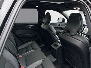Volvo  Recharge T6 AWD Plus Black Edition 21'' StandHZG ACC 360 Kamera HarmanKardon