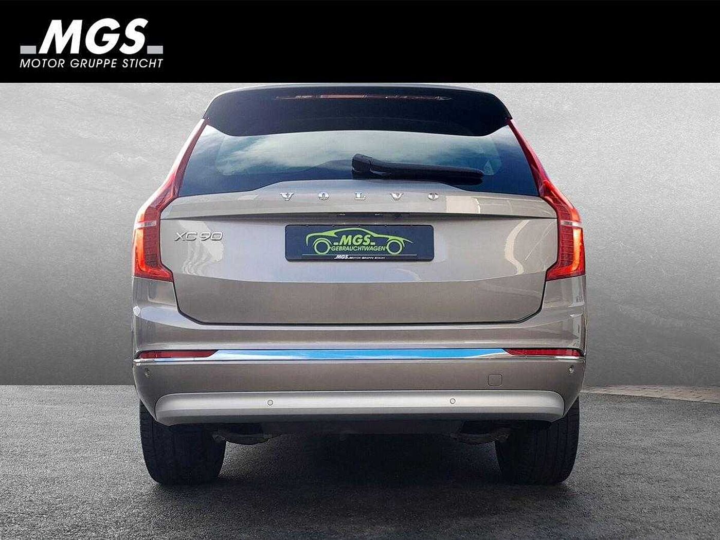 Volvo  Inscription Expression Recharge Plug-In