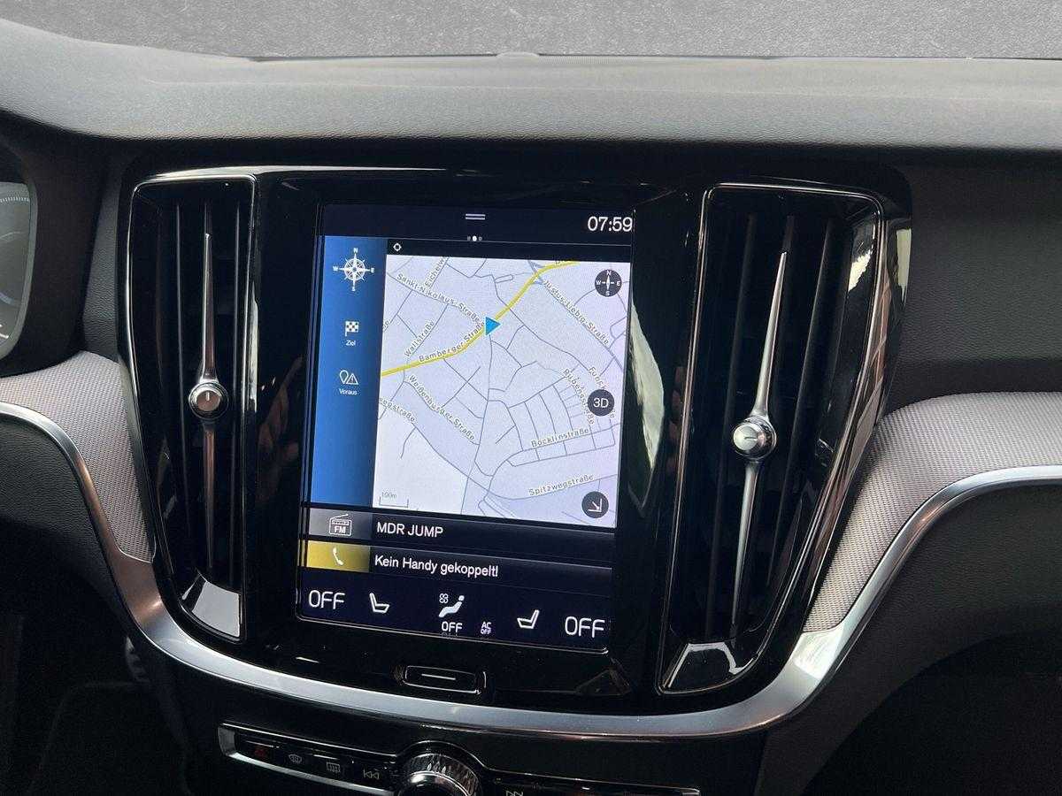 Volvo  R Design Recharge Plug-In Hybrid AWD