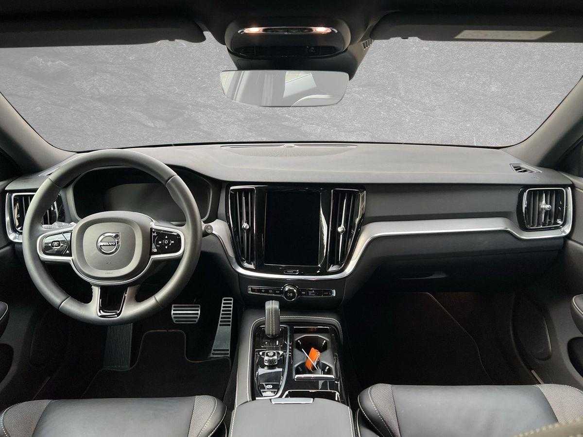Volvo  R Design Recharge Plug-In Hybrid AWD