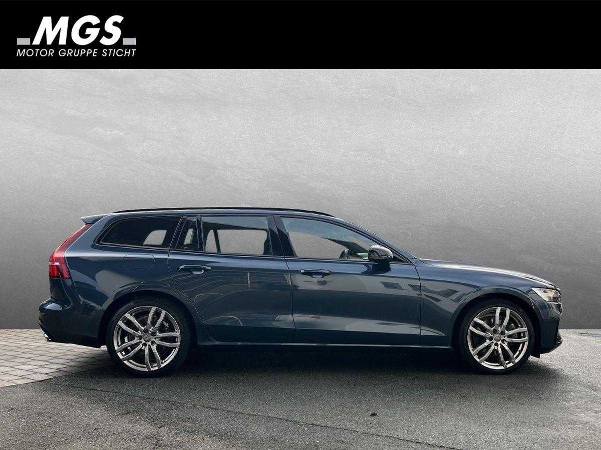 Volvo  R Design Recharge Plug-In Hybrid AWD