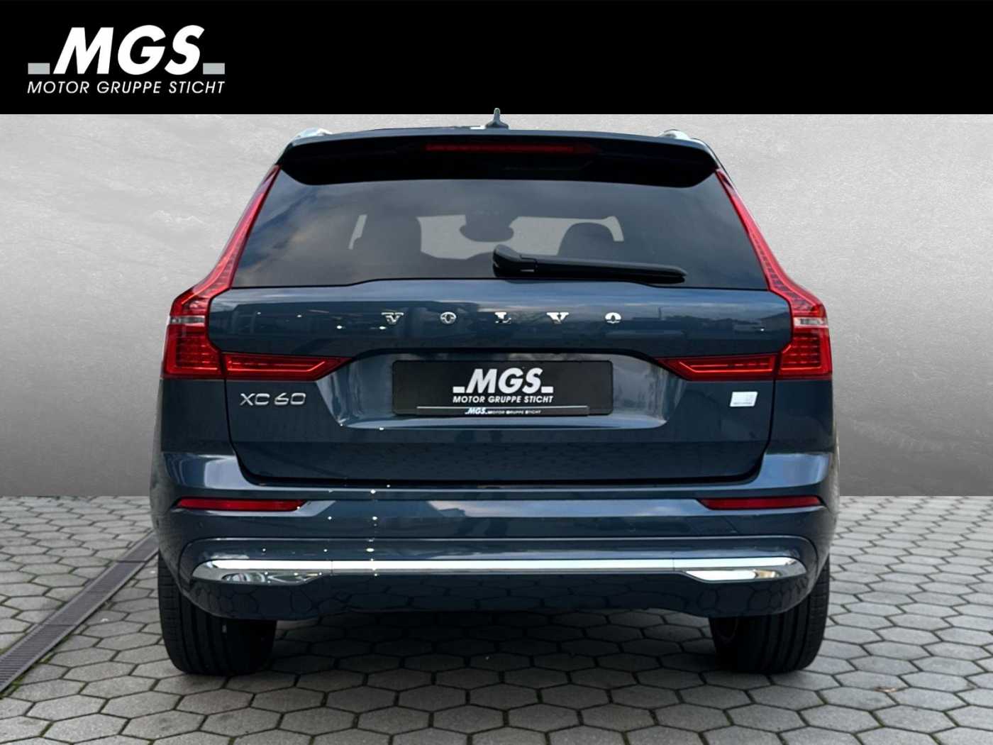 Volvo  Recharge AWD