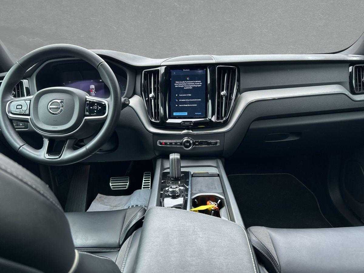 Volvo  R Design Recharge AWD