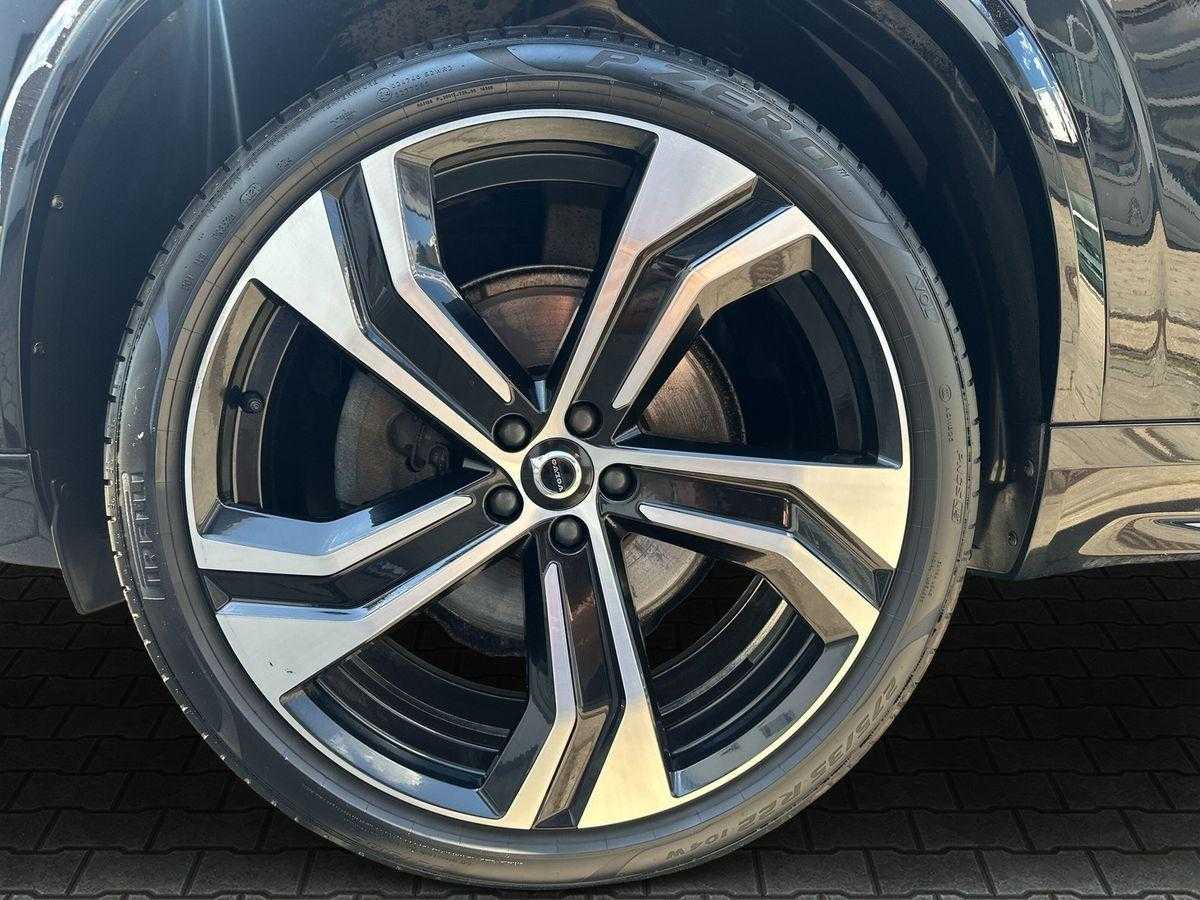 Volvo  R Design AWD