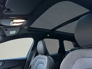 Volvo  Recharge AWD