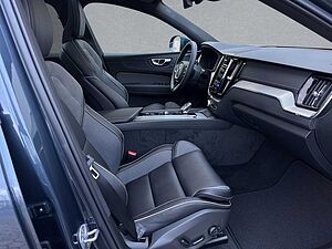 Volvo  Recharge AWD